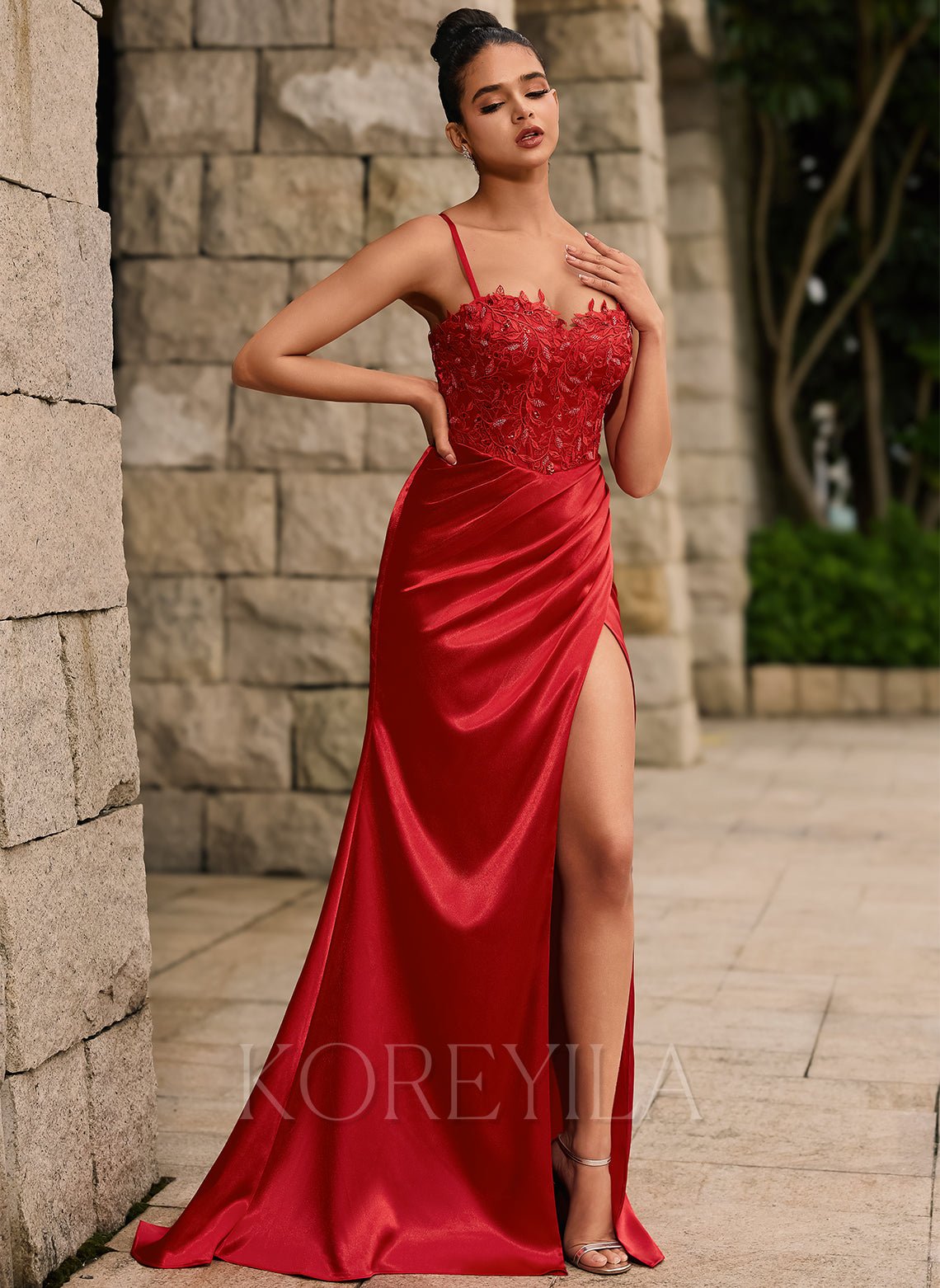 28352228_Red_bbdba137-349e-4d38-aa1a-6201c853a65c